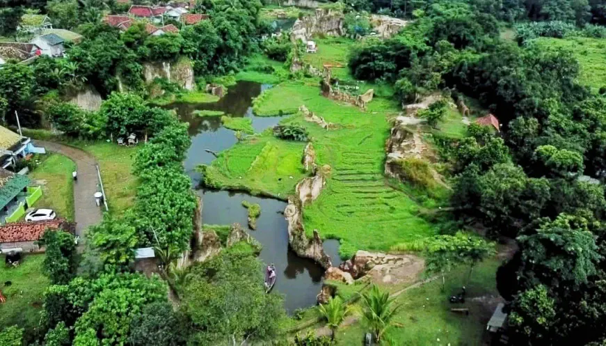 Taman Tebing Koja » Kandang Godzilla Di Tangerang, Banten